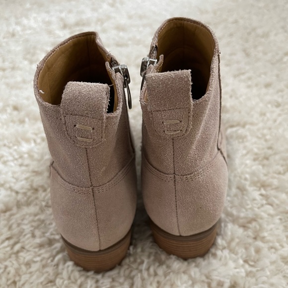 ❌SOLD❌ NINE WEST Low Ankle Boots - Picture 6 of 7